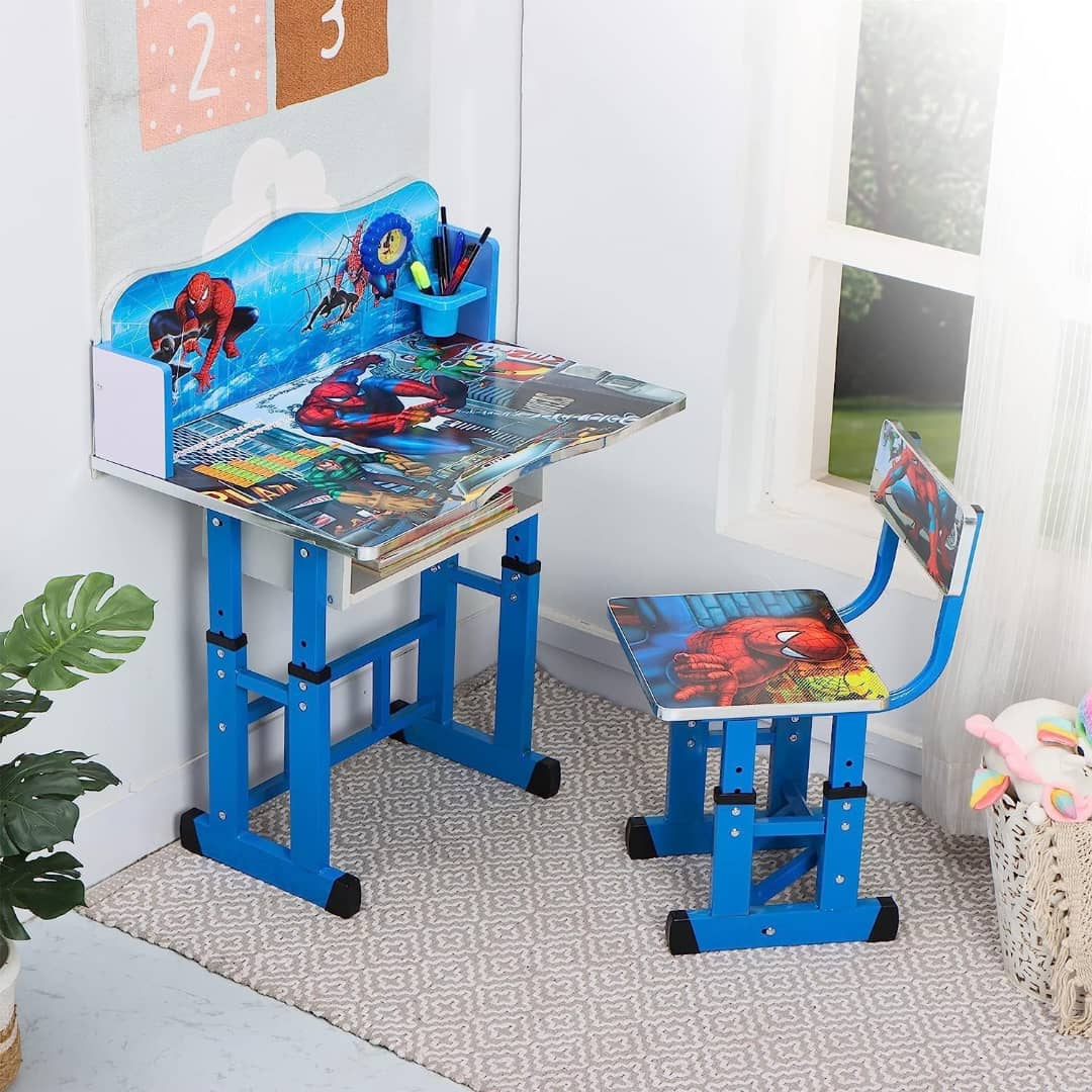 Table d'étude et chaise pour enfants